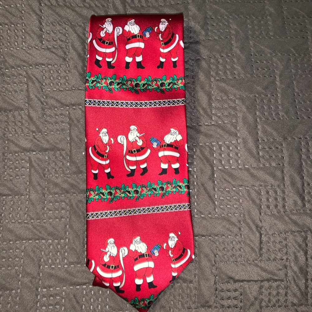 Holidays Santas tie.    A1